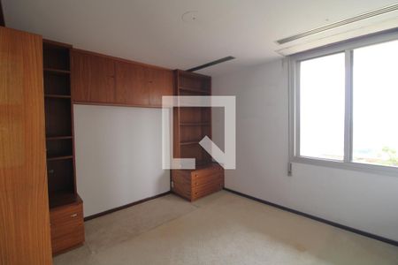 Apartamento à venda com 411m², 4 quartos e 3 vagasSuíte 1