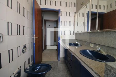 Apartamento à venda com 411m², 4 quartos e 3 vagasSuíte 2