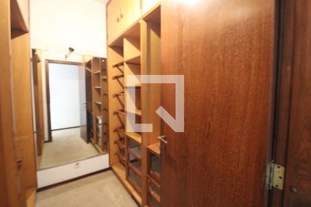 Apartamento à venda com 411m², 4 quartos e 3 vagasCloset suíte 3