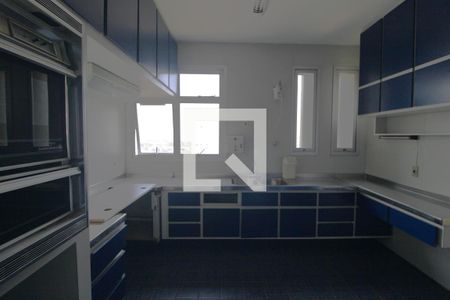 Apartamento à venda com 411m², 4 quartos e 3 vagasCozinha 1