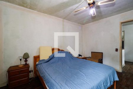 Casa à venda com 330m², 4 quartos e 2 vagas Casa à venda com 330m², 4 quartos e 2 vagasQuarto 4