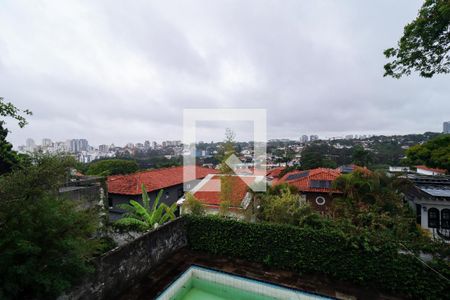 Casa à venda com 330m², 4 quartos e 2 vagas Casa à venda com 330m², 4 quartos e 2 vagasVista da Varanda da Suíte 2