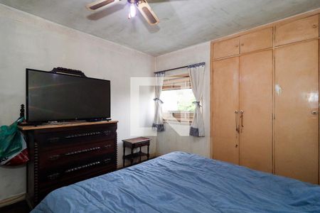 Casa à venda com 330m², 4 quartos e 2 vagas Casa à venda com 330m², 4 quartos e 2 vagasQuarto 4