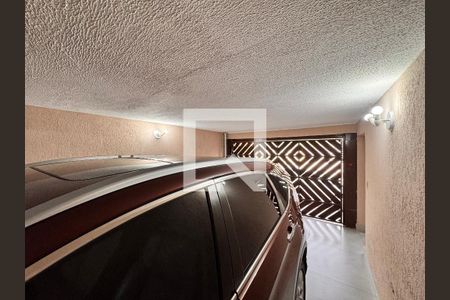 Casa à venda com 267m², 3 quartos e 1 vaga Casa à venda com 267m², 3 quartos e 1 vagaGaragem
