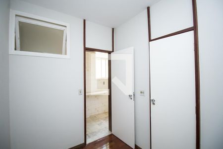 Apartamento para alugar com 126m², 4 quartos e 1 vagaQuarto de Serviço