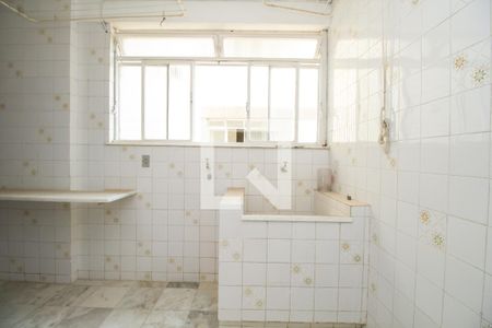 Apartamento para alugar com 126m², 4 quartos e 1 vagaÁrea de Serviço