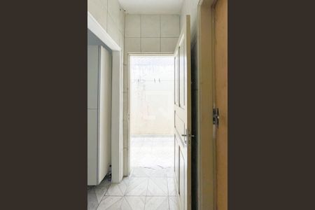 Casa à venda com 76m², 2 quartos e 1 vaga Casa à venda com 76m², 2 quartos e 1 vagaAcesso Banheiro