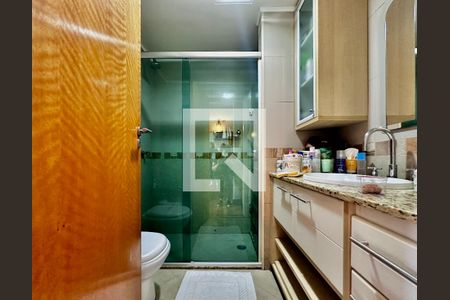 Apartamento à venda com 138m², 3 quartos e 1 vagaBanheiro Suíte