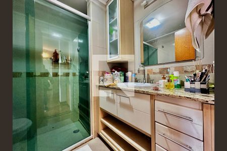 Apartamento à venda com 138m², 3 quartos e 1 vagaBanheiro Suíte