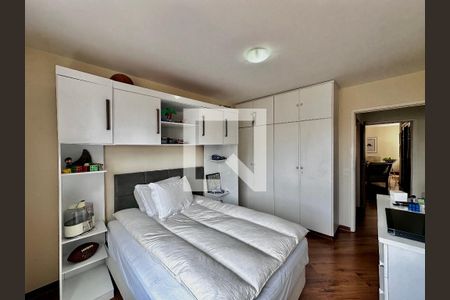 Apartamento à venda com 138m², 3 quartos e 1 vagaQuarto 2