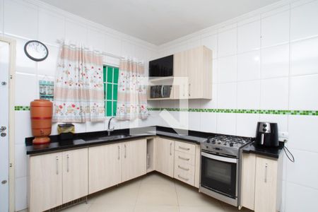 Casa à venda com 200m², 3 quartos e 4 vagas Casa à venda com 200m², 3 quartos e 4 vagasCozinha