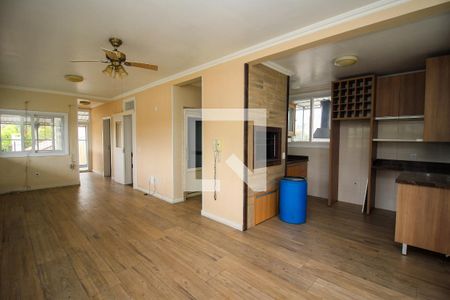 Casa de condomínio à venda com 300m², 4 quartos e 3 vagas Casa de condomínio à venda com 300m², 4 quartos e 3 vagasVaranda