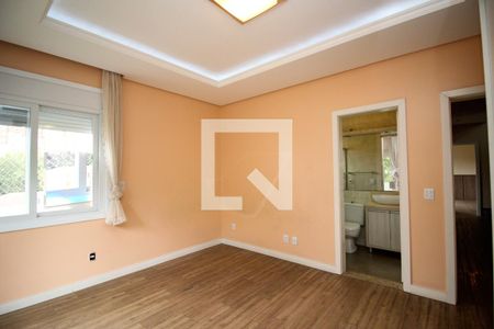Casa de condomínio à venda com 300m², 4 quartos e 3 vagas Casa de condomínio à venda com 300m², 4 quartos e 3 vagasSuíte 2