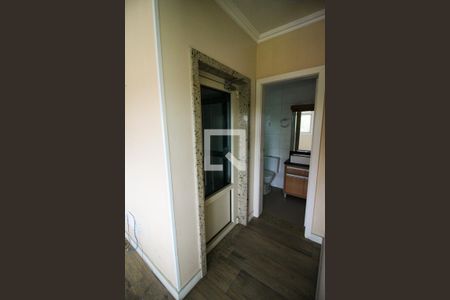 Casa de condomínio à venda com 300m², 4 quartos e 3 vagas Casa de condomínio à venda com 300m², 4 quartos e 3 vagasElevador
