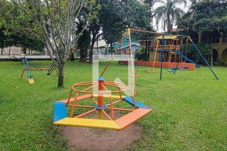 Casa de condomínio à venda com 300m², 4 quartos e 3 vagas Casa de condomínio à venda com 300m², 4 quartos e 3 vagasÁrea comum - Playground