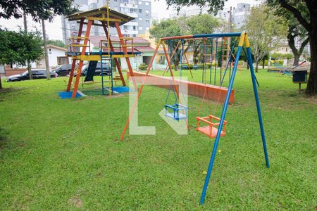 Casa de condomínio à venda com 300m², 4 quartos e 3 vagas Casa de condomínio à venda com 300m², 4 quartos e 3 vagasÁrea comum - Playground