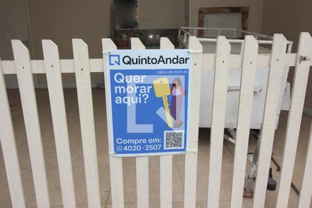 Casa de condomínio à venda com 300m², 4 quartos e 3 vagas Casa de condomínio à venda com 300m², 4 quartos e 3 vagasPlaquinha