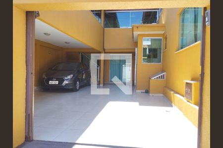 Casa à venda com 200m², 3 quartos e 4 vagasGaragem