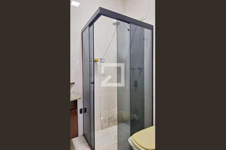 Apartamento à venda com 194m², 4 quartos e 2 vagasBanheiro social