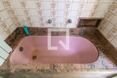 Casa à venda com 200m², 4 quartos e 2 vagasBanheiro Social