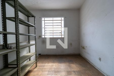 Casa à venda com 200m², 4 quartos e 2 vagasQuarto de Serviço