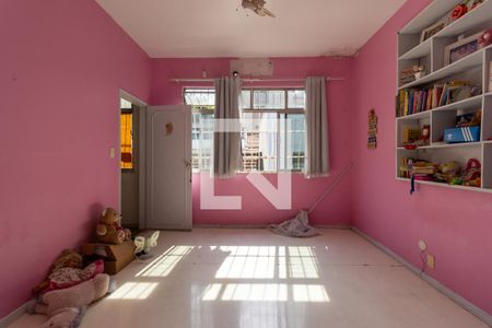 Casa à venda com 200m², 4 quartos e 2 vagasQuarto 4