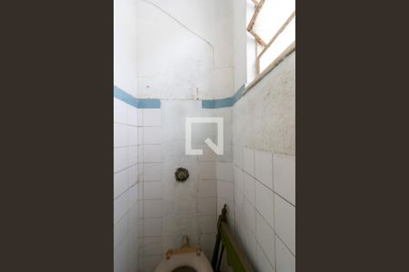 Casa à venda com 200m², 4 quartos e 2 vagasBanheiro de Serviço