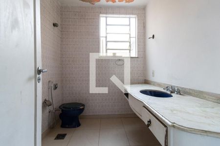 Casa à venda com 200m², 4 quartos e 2 vagasBanheiro Suite