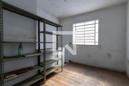 Casa à venda com 200m², 4 quartos e 2 vagasQuarto de Serviço