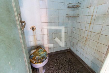 Casa à venda com 200m², 4 quartos e 2 vagasBanheiro de Serviço