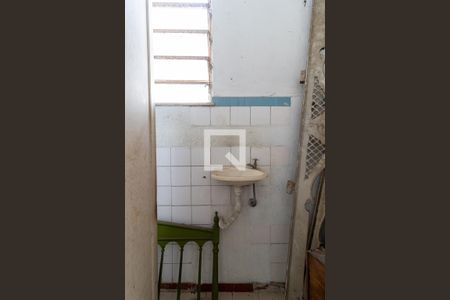 Casa à venda com 200m², 4 quartos e 2 vagasBanheiro de Serviço