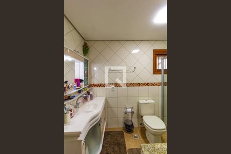 Casa à venda com 476m², 4 quartos e 6 vagasBanheiro da Suíte 2