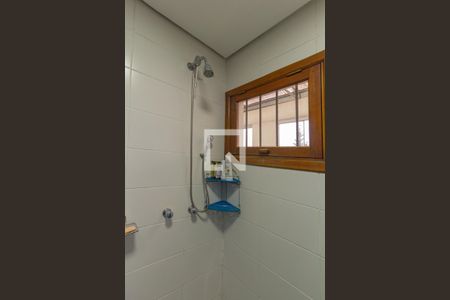 Casa à venda com 476m², 4 quartos e 6 vagasBanheiro 1