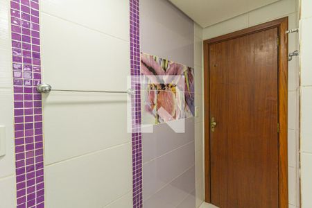 Casa à venda com 476m², 4 quartos e 6 vagasBanheiro da Suíte 1