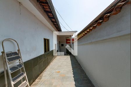 Casa à venda com 200m², 2 quartos e sem vaga Casa à venda com 200m², 2 quartos e sem vagaÁrea externa