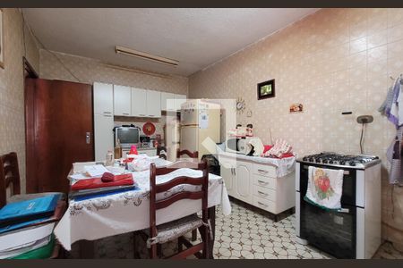 Casa à venda com 338m², 2 quartos e 5 vagasCozinha