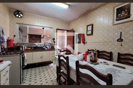 Casa à venda com 338m², 2 quartos e 5 vagasCozinha