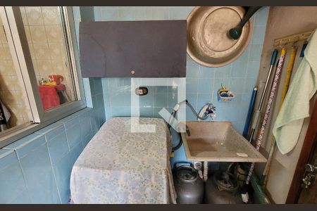 Casa à venda com 338m², 2 quartos e 5 vagasLavanderia