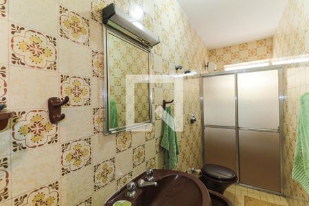 Casa à venda com 189m², 3 quartos e 2 vagasBanheiro 