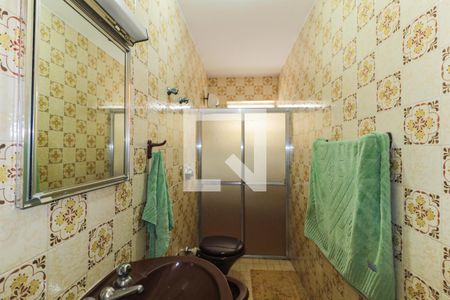 Casa à venda com 189m², 3 quartos e 2 vagasBanheiro 