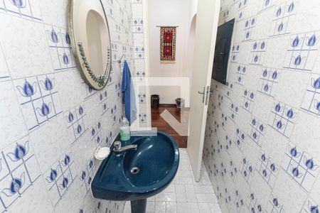 Casa à venda com 189m², 3 quartos e 2 vagasLavabo