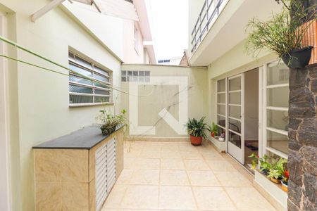 Casa à venda com 189m², 3 quartos e 2 vagasQuintal