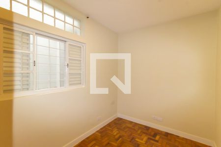 Casa à venda com 250m², 4 quartos e 2 vagas Casa à venda com 250m², 4 quartos e 2 vagasQuarto 2