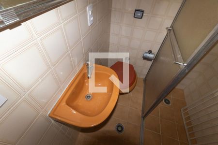Casa à venda com 250m², 4 quartos e 2 vagas Casa à venda com 250m², 4 quartos e 2 vagasBanheiro Edícula /Quarto 2
