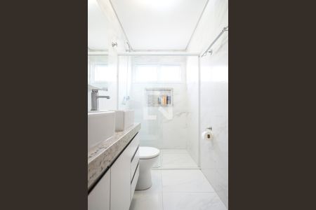 Casa à venda com 164m², 3 quartos e 4 vagasBanheiro da suíte 1