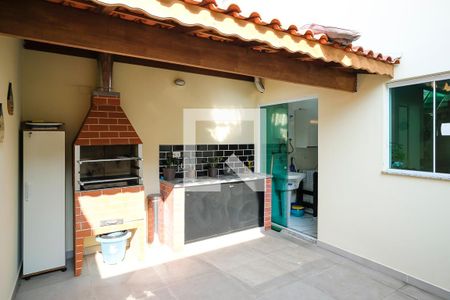 Casa à venda com 164m², 3 quartos e 4 vagasQuintal