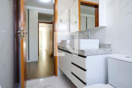 Casa à venda com 164m², 3 quartos e 4 vagasBanheiro da suíte 1