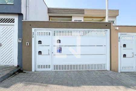 Casa à venda com 164m², 3 quartos e 4 vagasFachada 