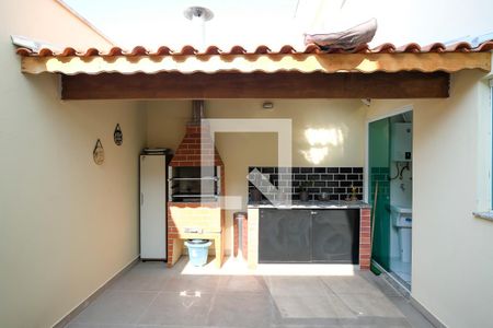 Casa à venda com 164m², 3 quartos e 4 vagasQuintal