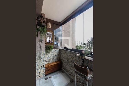 Apartamento à venda com 156m², 3 quartos e 3 vagasVaranda